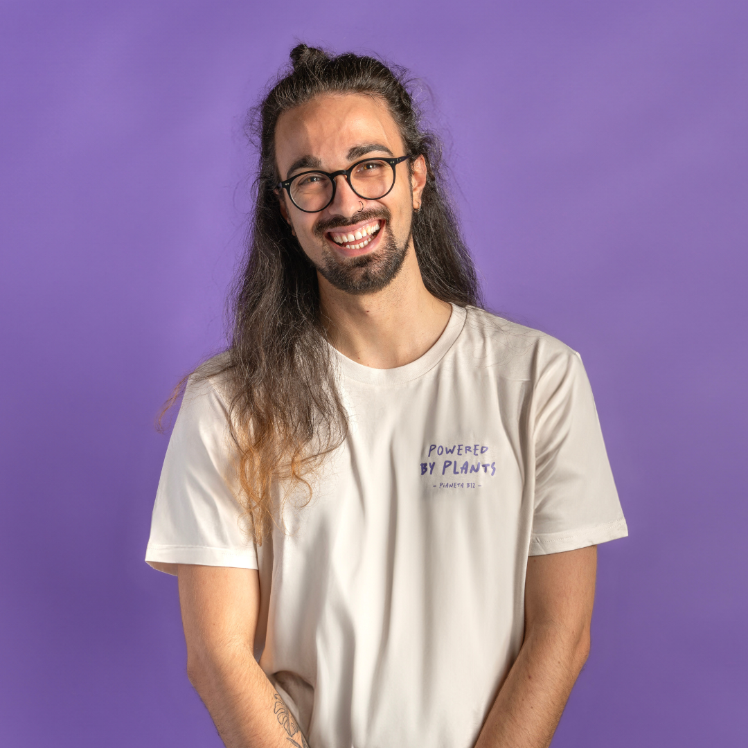 T-shirt "Powered by Plants"